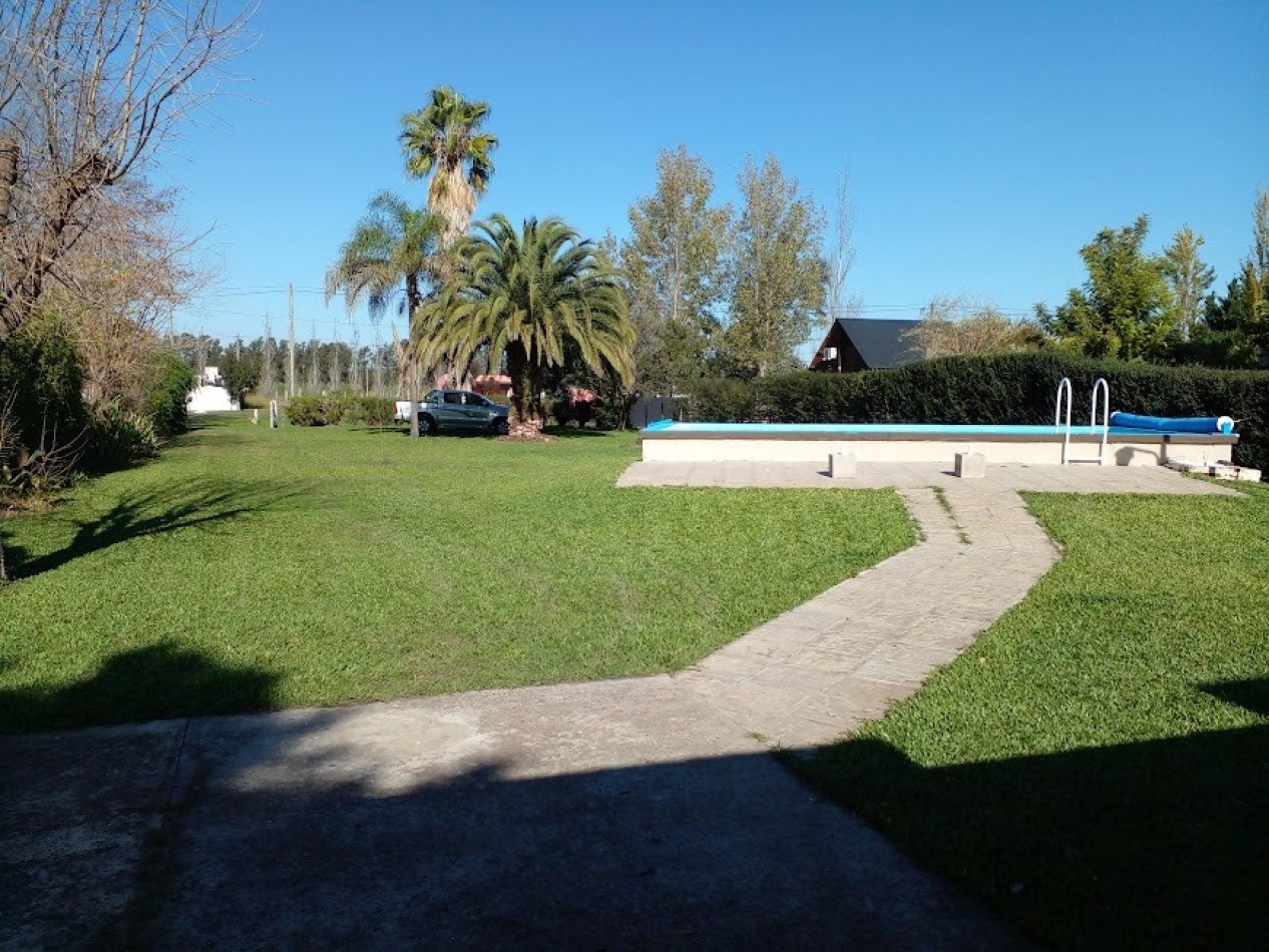 Casa Quinta con pileta y amplio parque