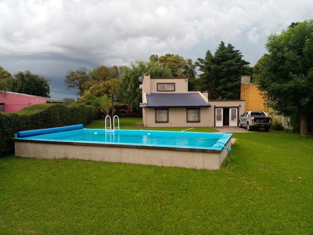 Casa Quinta con pileta y amplio parque