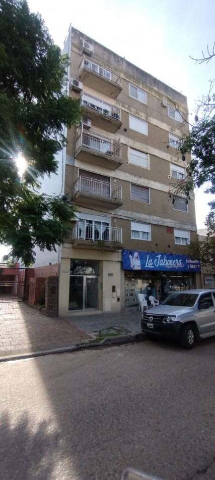 Departamento con tres dormitorios