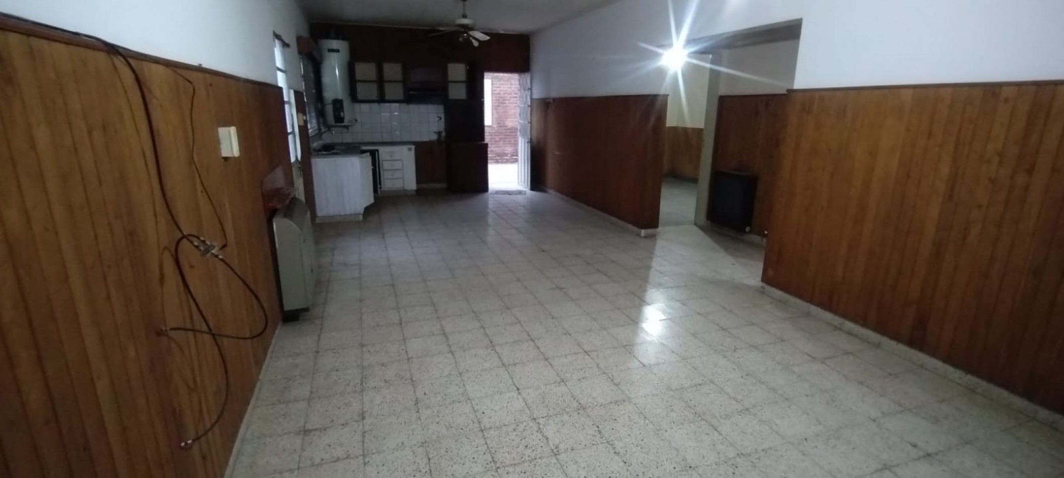 Casa dos dormitorios sobre Avda. Sarmiento