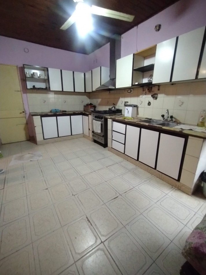 Casa 3 dormitorios con amplio terreno