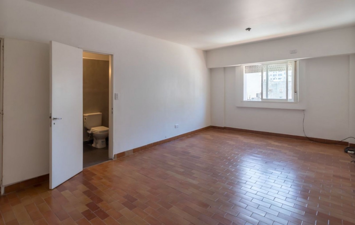 Monoambiente - Viamonte al 2.200 C.A.B.A. 6o Piso
