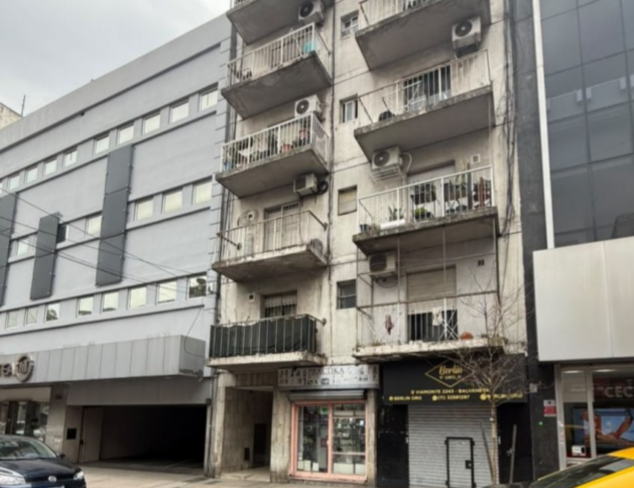 Monoambiente - Viamonte al 2.200 C.A.B.A. 6o Piso