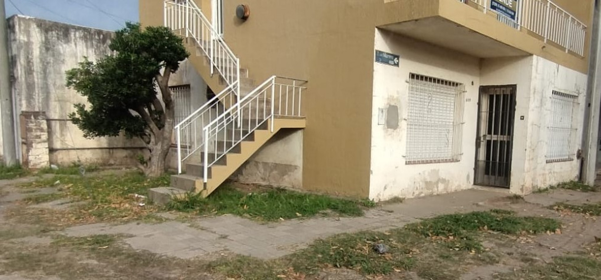 Casa en Planta baja con dos dormitorios y garaje