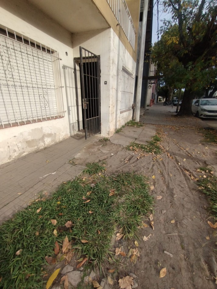 Casa en Planta baja con dos dormitorios y garaje