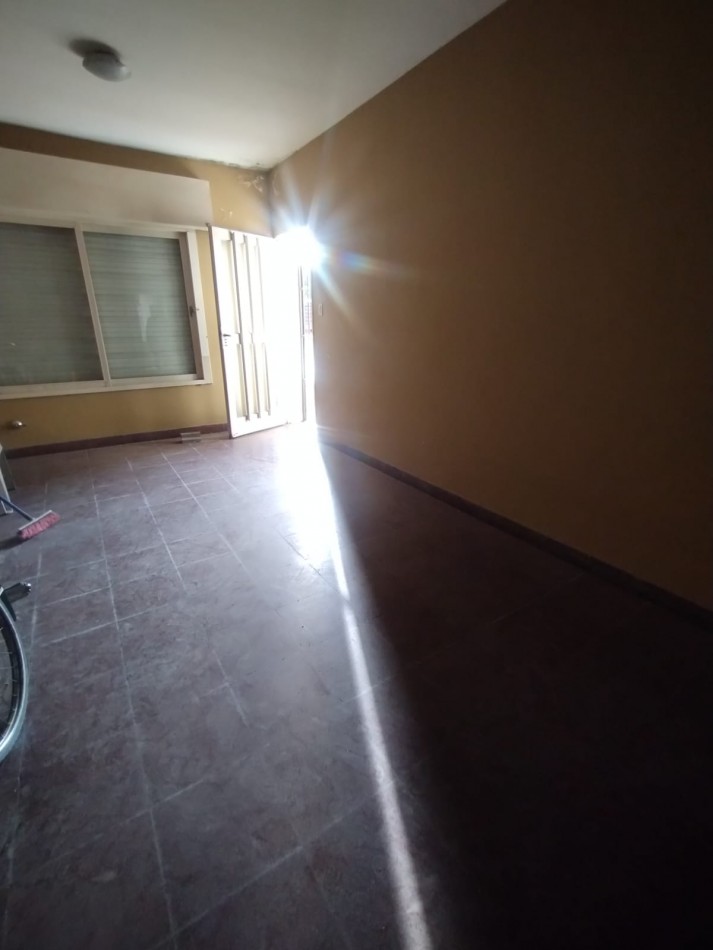 Casa en Planta baja con dos dormitorios y garaje