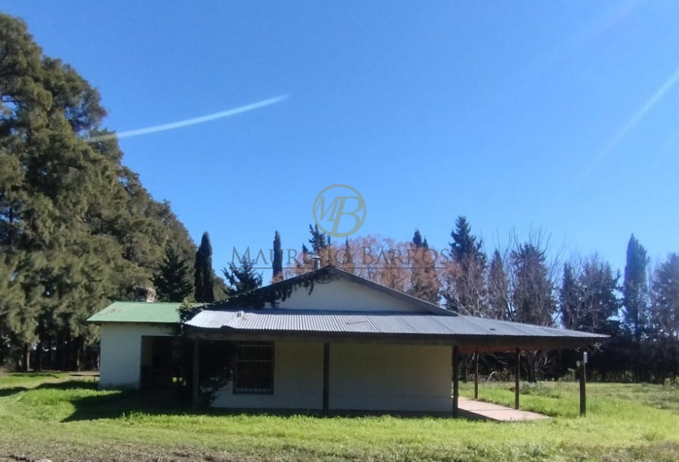 Campo de 10,5 Hectareas con importantes mejoras