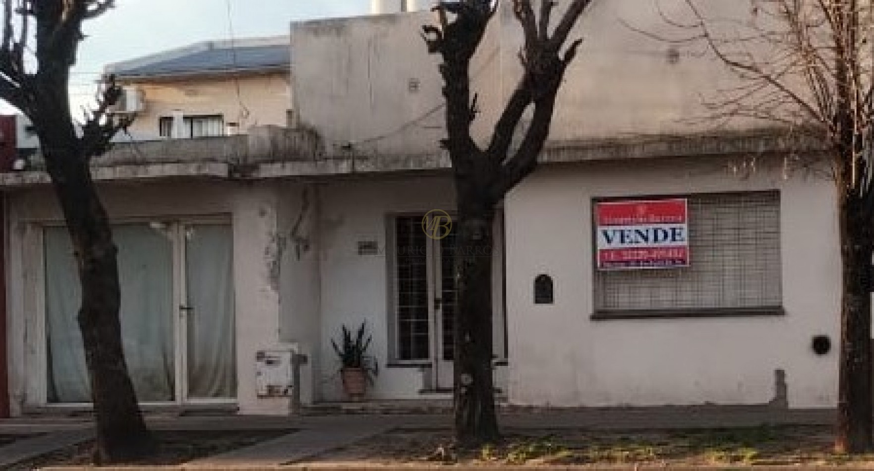 Casa de 2 Dormitorios sobre Avenida 3 de Febrero