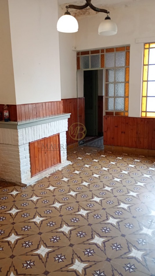 Casa centrica a refaccionar